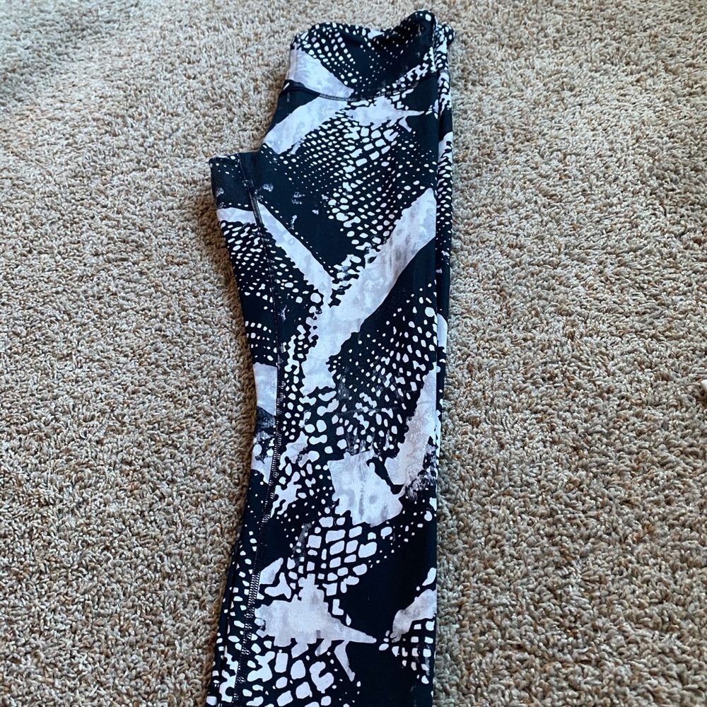 Lulu lemon 3/4 yoga pants